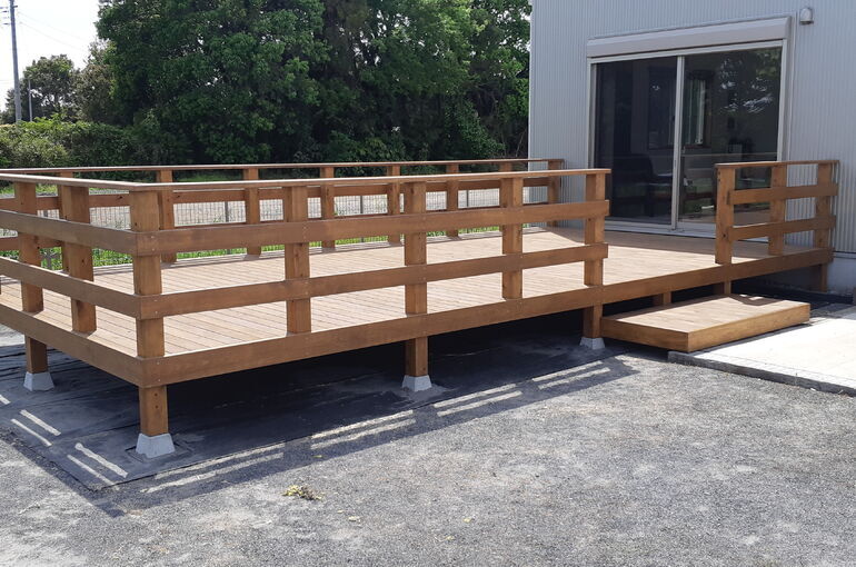 茨城県木造住宅。阿見町新築。ウットデッキ施工。